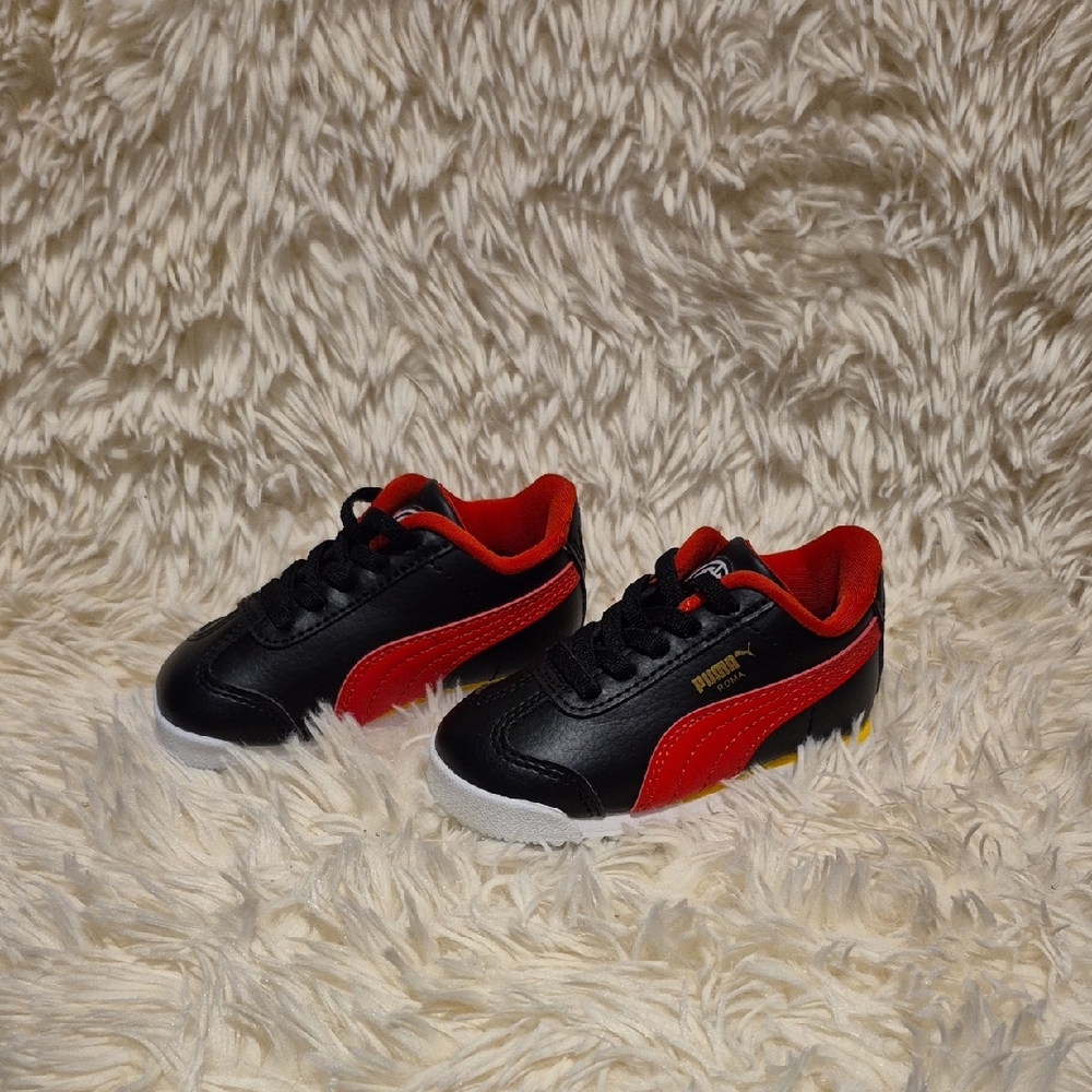 Puma Toddler Black and Red Sneakers